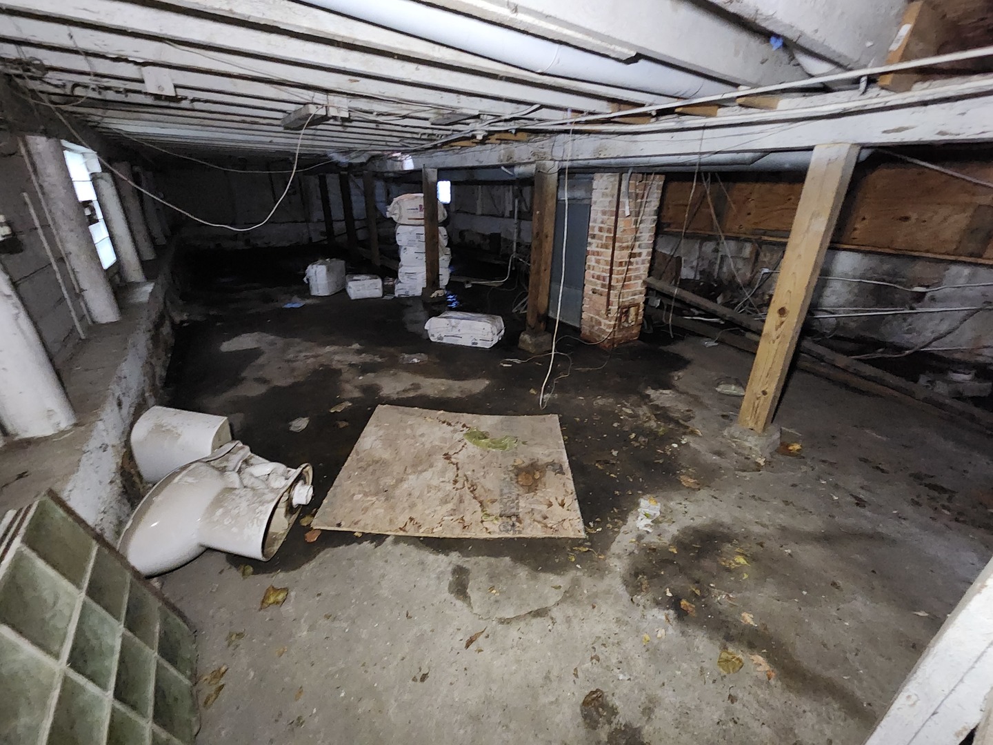 7350 S Dante Avenue, Chicago, IL 60619