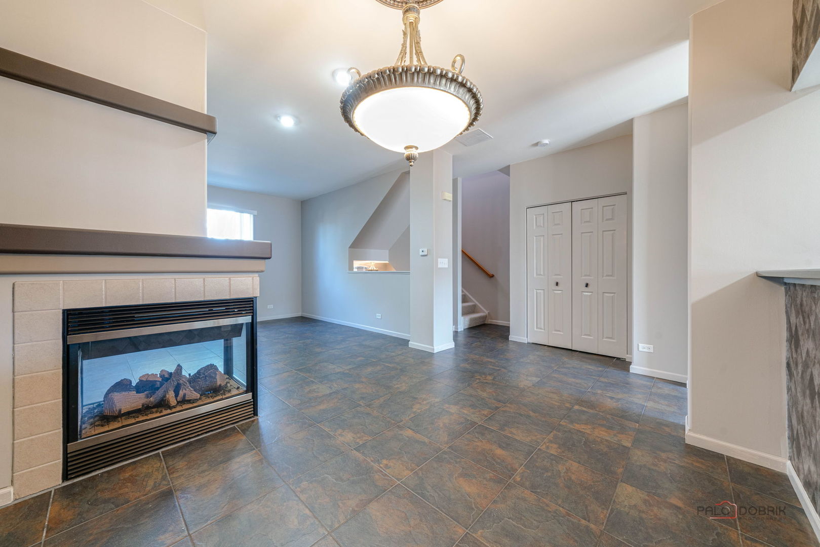 1129 N Claremont Drive #1129, Palatine, IL 60074