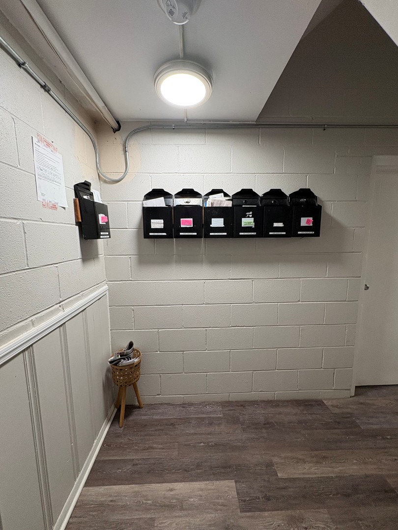 2058 Linden Avenue, Waukegan, IL 60085