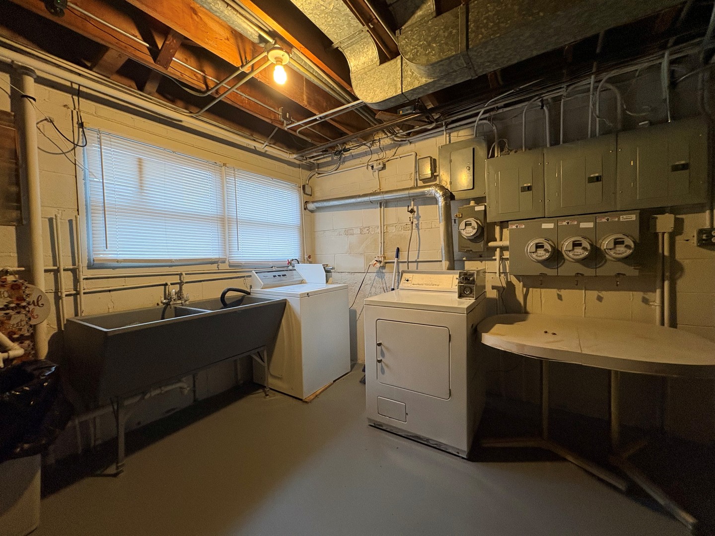 2058 Linden Avenue, Waukegan, IL 60085