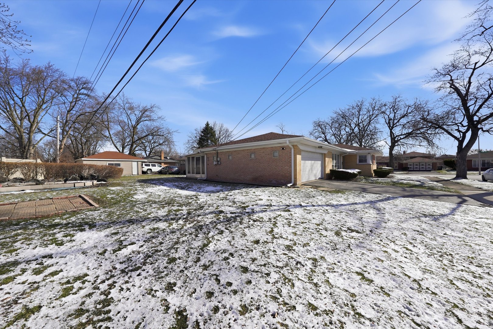 16712 Elm Street, South Holland, IL 60473