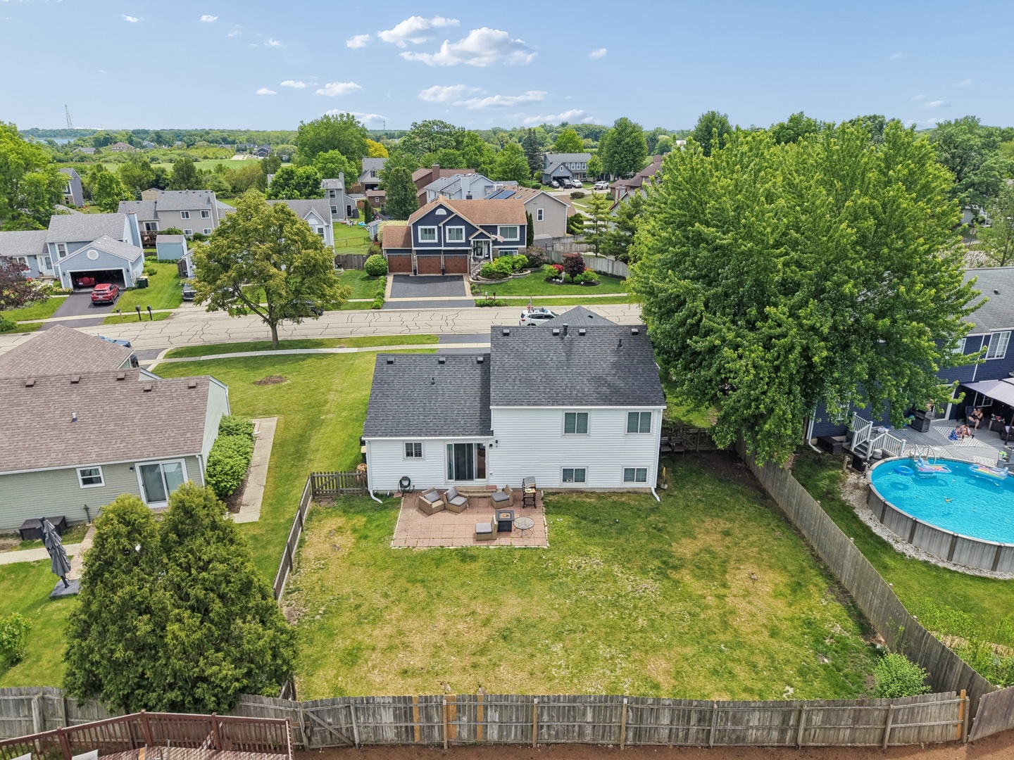 2104 Oakleaf Lane, Lake Villa, IL 60046