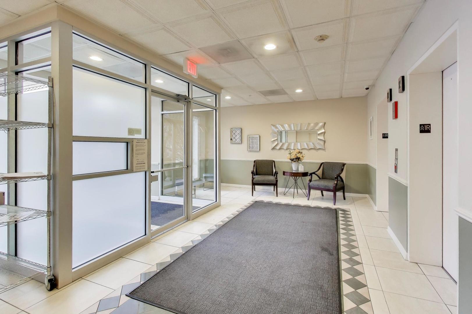 1327 Brown Street #404, Des Plaines, IL 60016