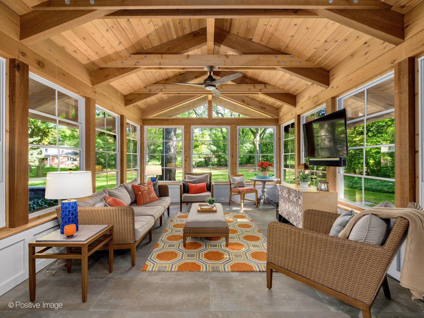 6555 Shabbona Road, Indian Head Park, IL 60525