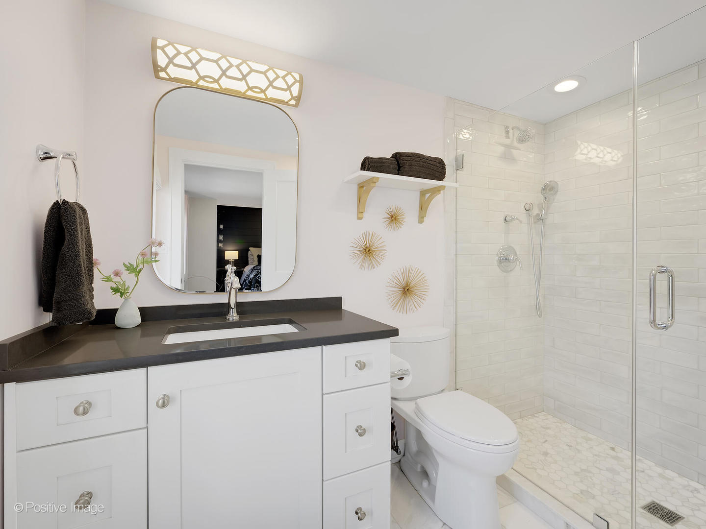 6555 Shabbona Road, Indian Head Park, IL 60525