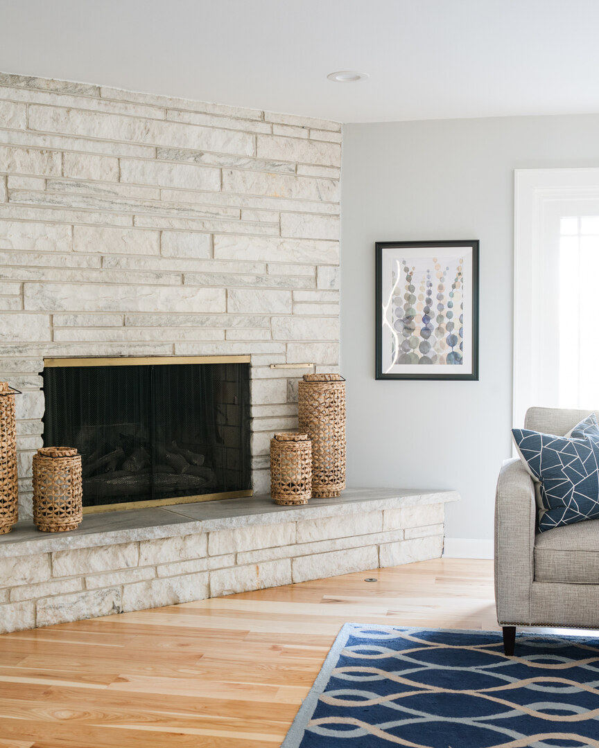 6555 Shabbona Road, Indian Head Park, IL 60525