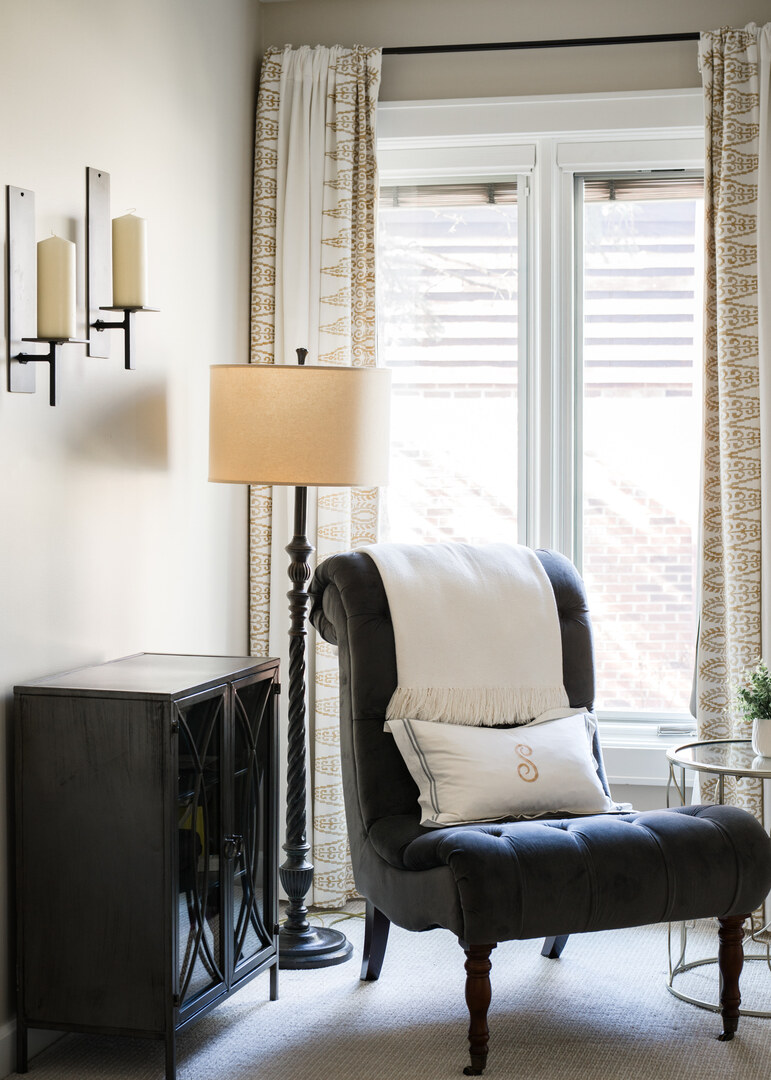 6555 Shabbona Road, Indian Head Park, IL 60525