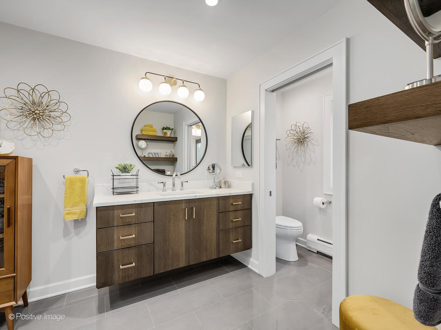 6555 Shabbona Road, Indian Head Park, IL 60525