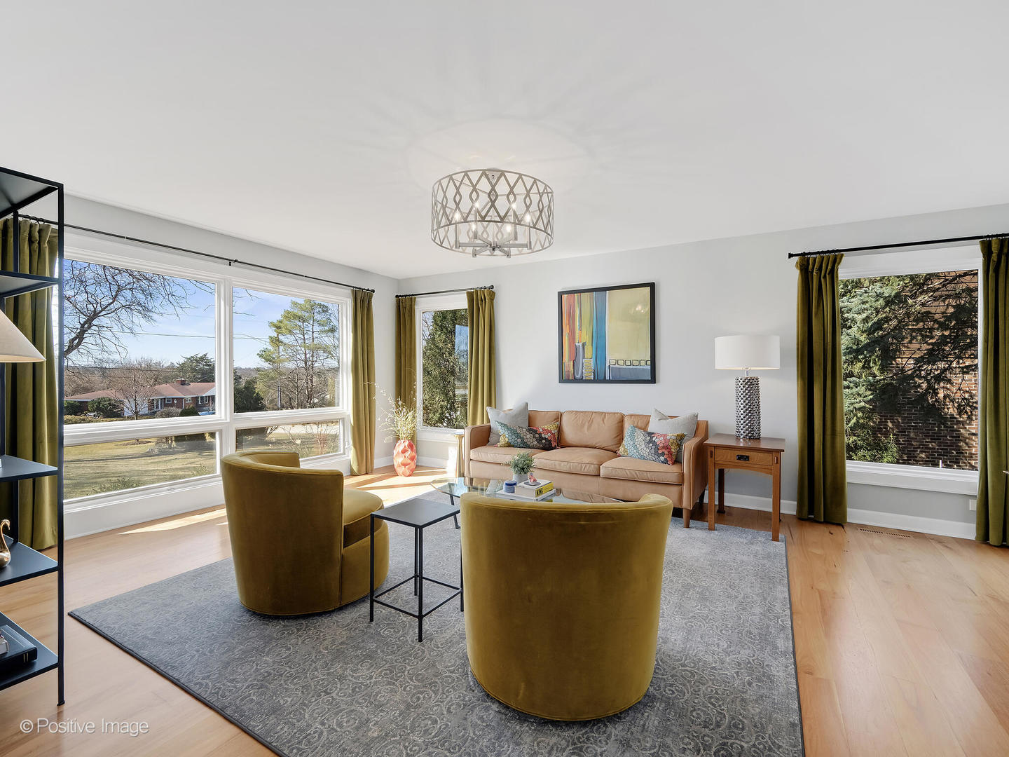 6555 Shabbona Road, Indian Head Park, IL 60525