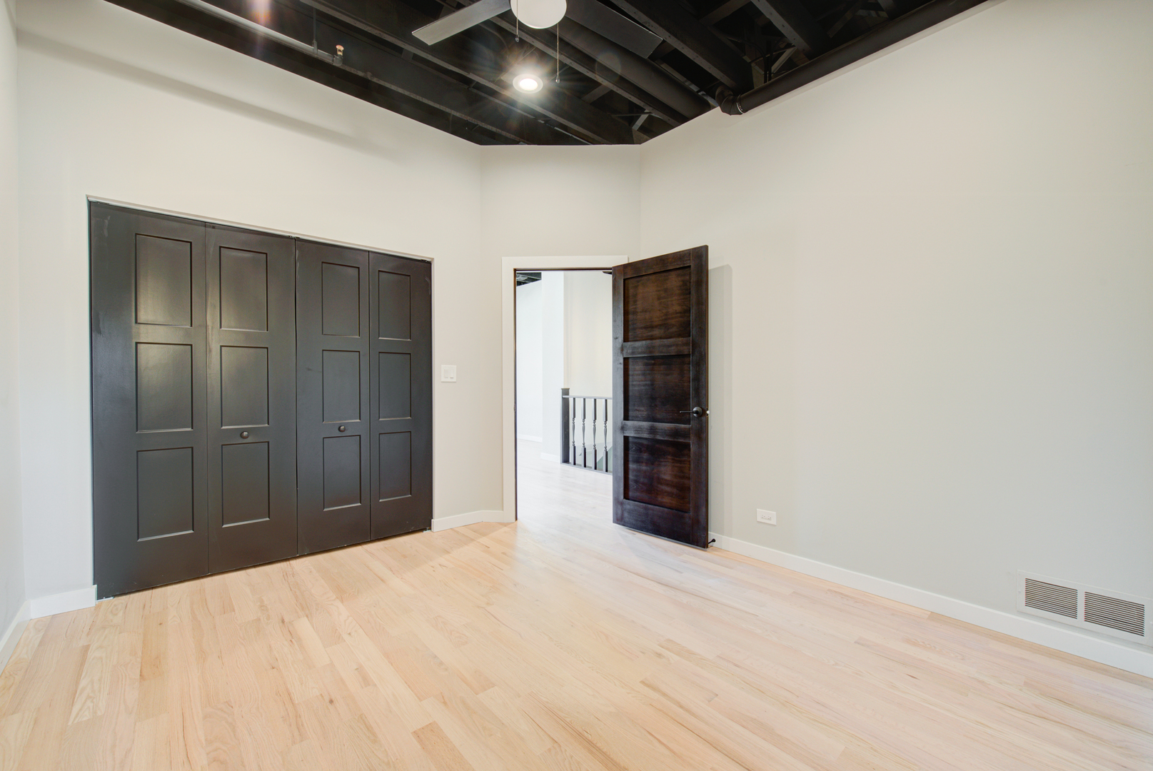 219 - 221 W Main Street, St. Charles, IL 60174