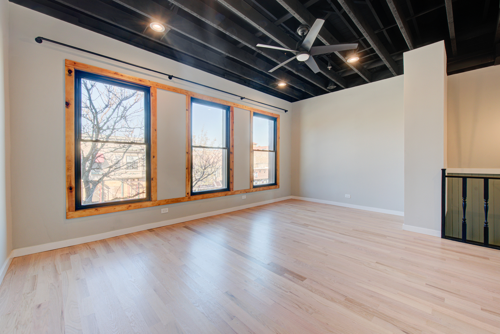 219 - 221 W Main Street, St. Charles, IL 60174