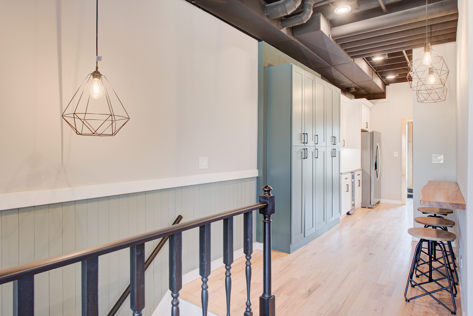 219 - 221 W Main Street, St. Charles, IL 60174