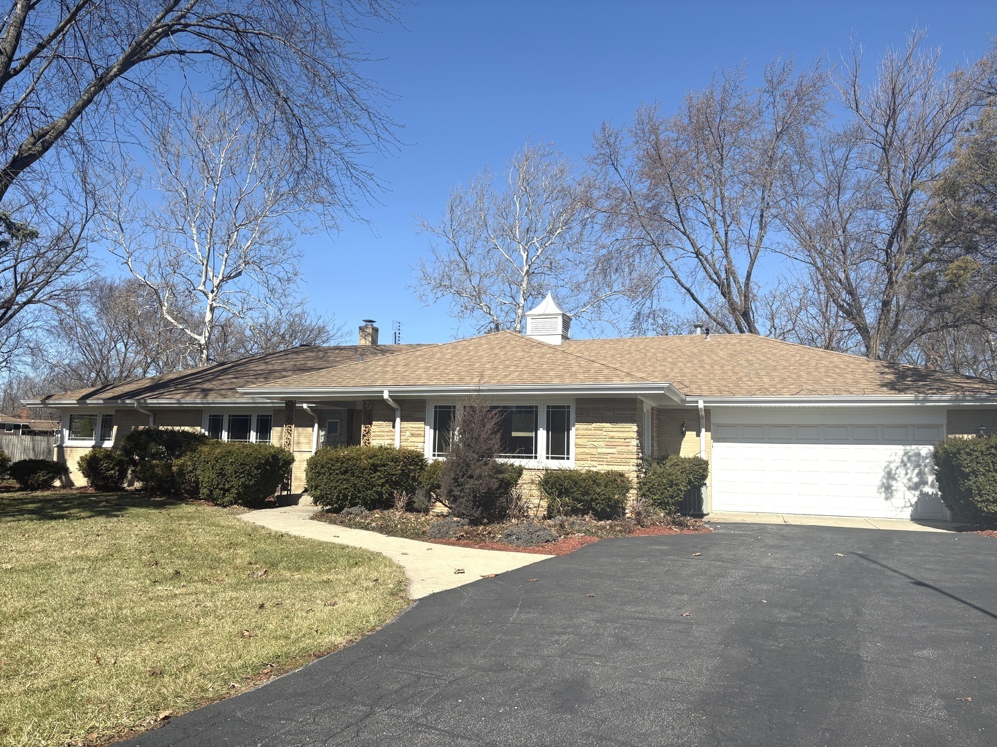 17w120 Woodland Avenue, Bensenville, IL 60106