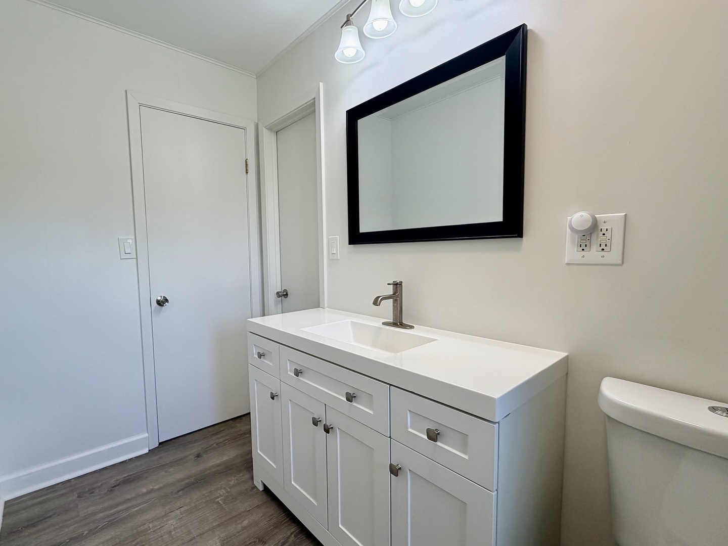 2704 Myang Avenue, McHenry, IL 60050