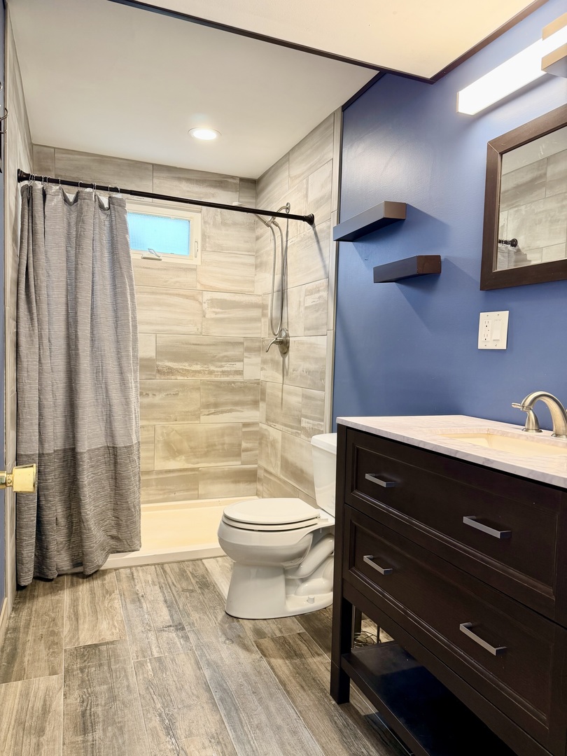 2704 Myang Avenue, McHenry, IL 60050