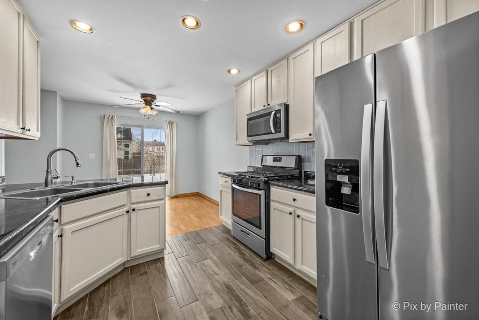 2466 Amber Lane, Elgin, IL 60123