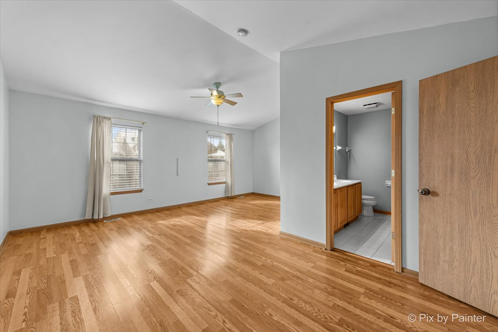 2466 Amber Lane, Elgin, IL 60123