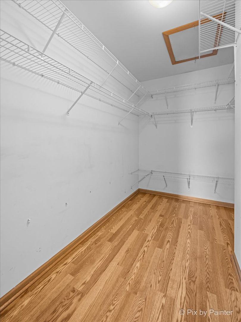 2466 Amber Lane, Elgin, IL 60123