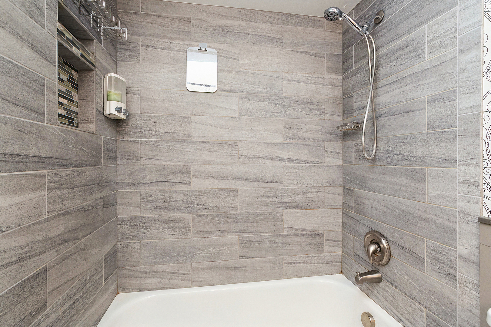 6827 Hickory Street #C, Tinley Park, IL 60477