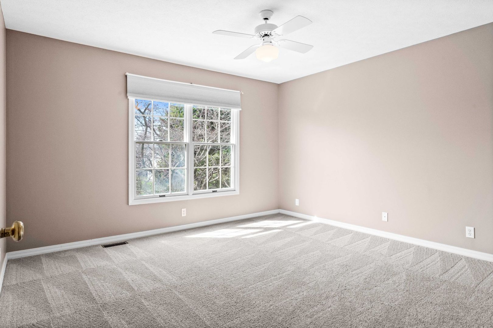 7 Red Stone Court, Bloomington, IL 61704