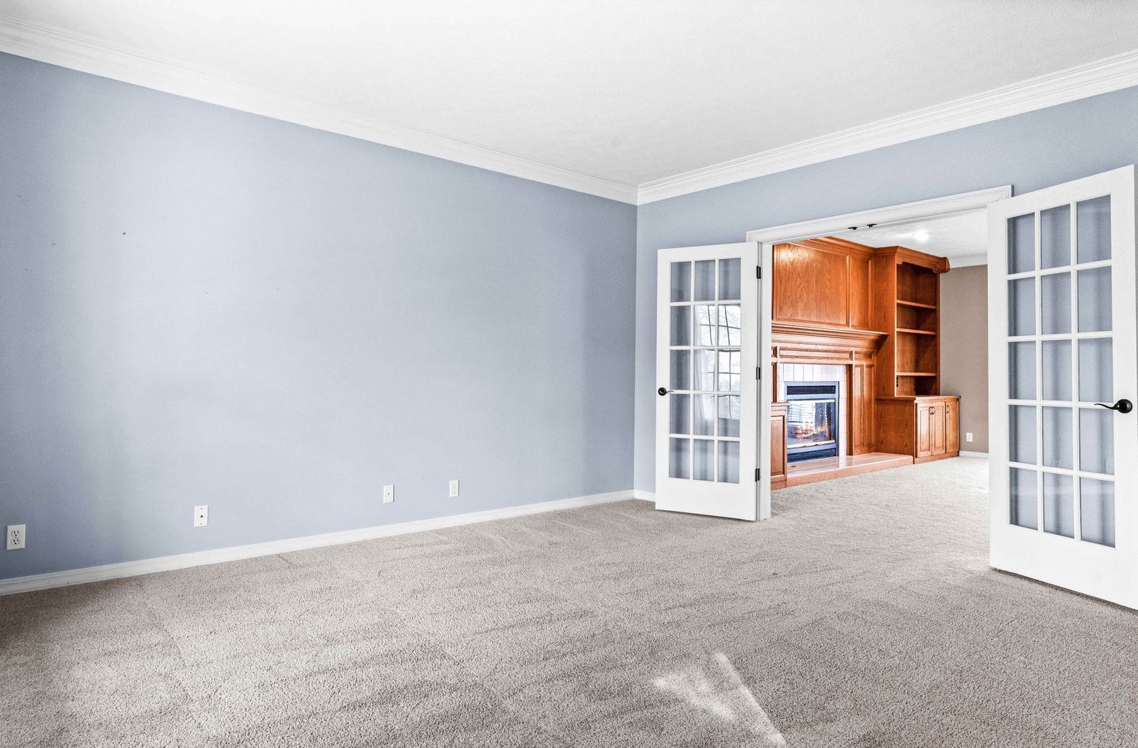 7 Red Stone Court, Bloomington, IL 61704