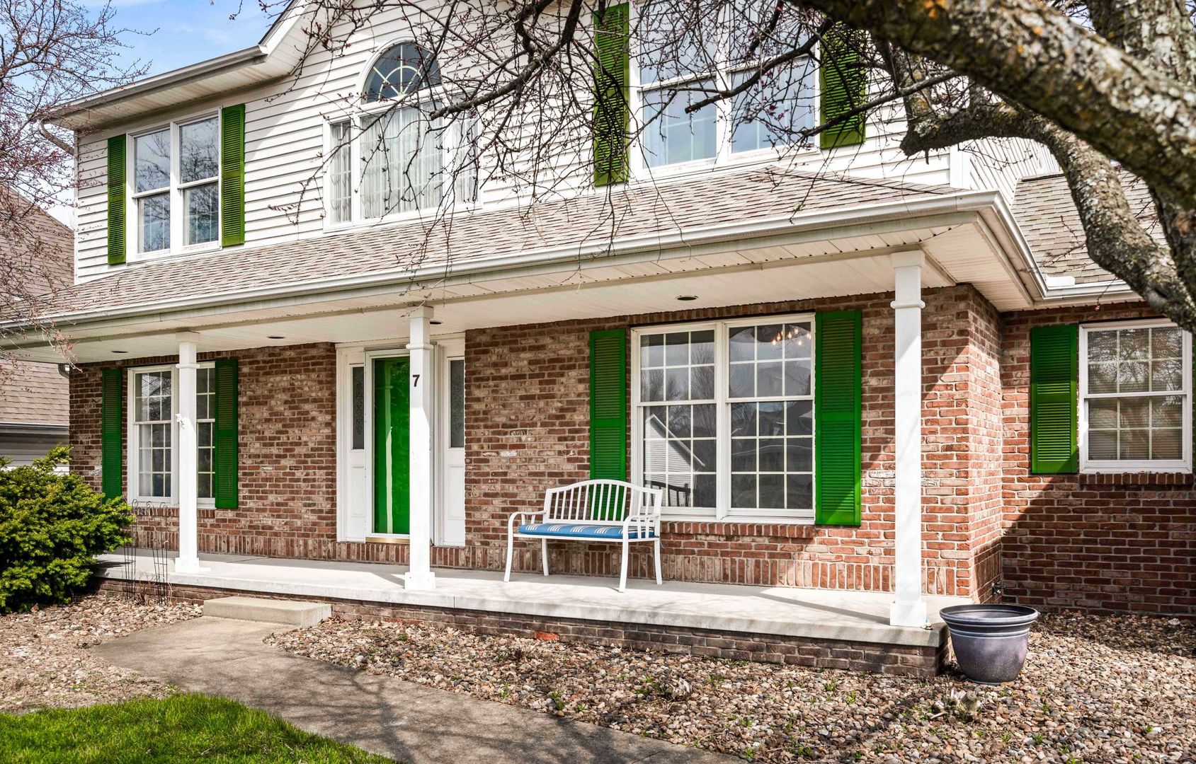 7 Red Stone Court, Bloomington, IL 61704