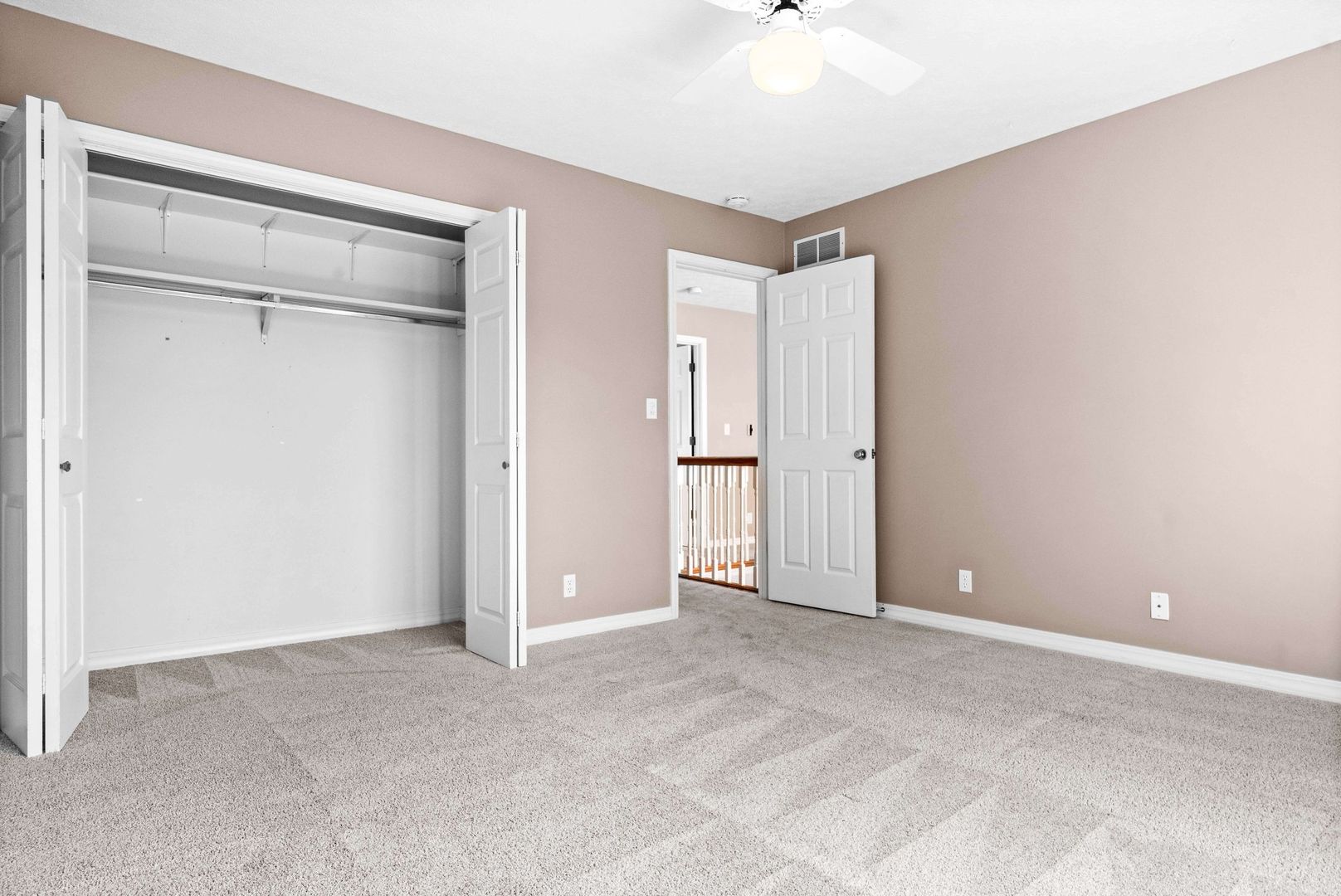 7 Red Stone Court, Bloomington, IL 61704