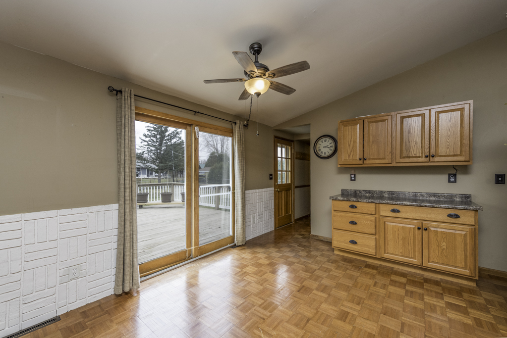 22171 W Pineview Drive, Antioch, IL 60002