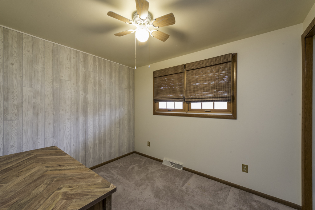 22171 W Pineview Drive, Antioch, IL 60002