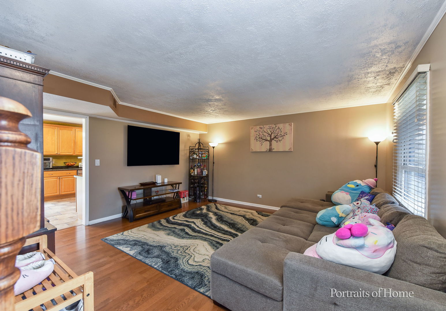 930 Maple Court, Bartlett, IL 60103