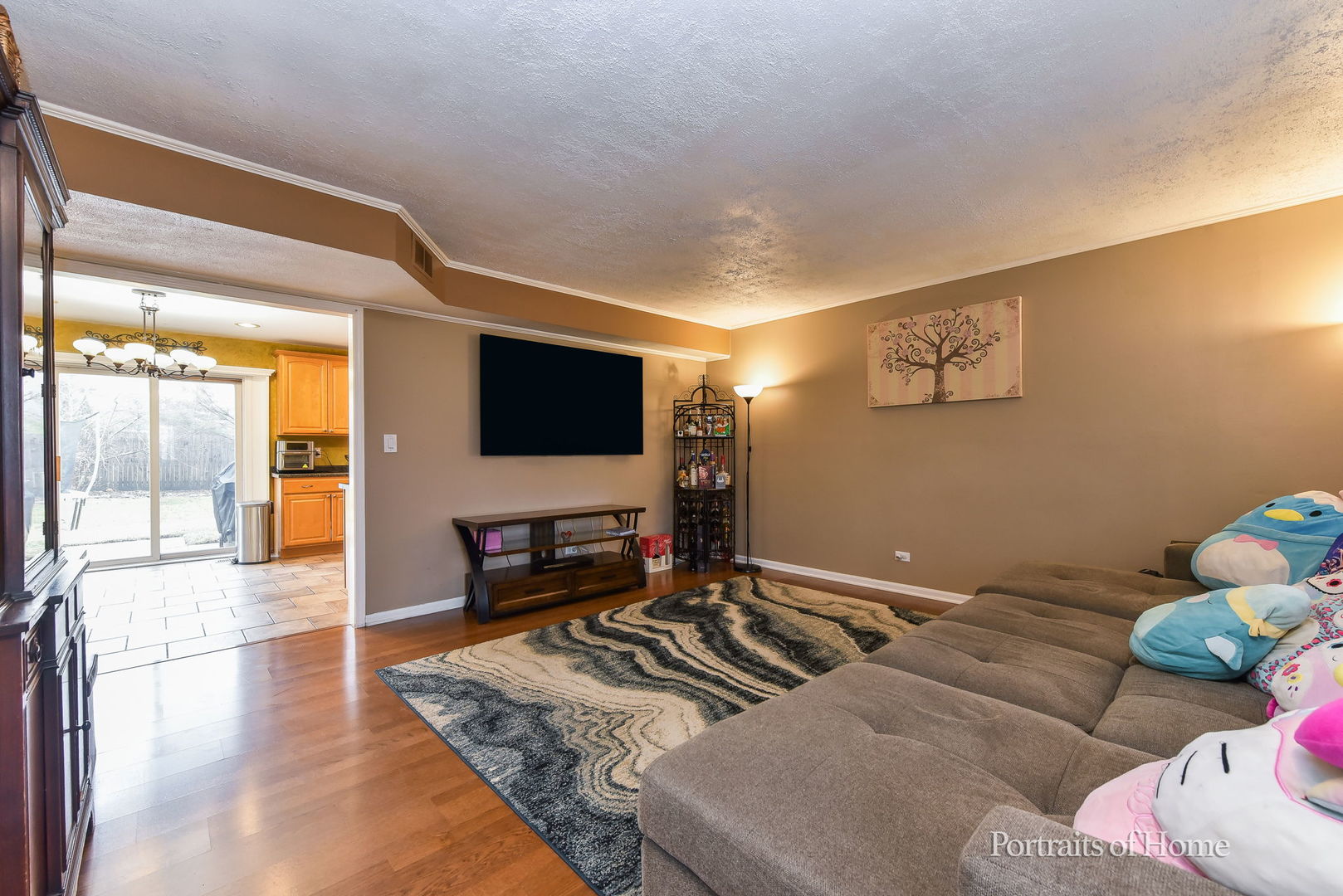 930 Maple Court, Bartlett, IL 60103