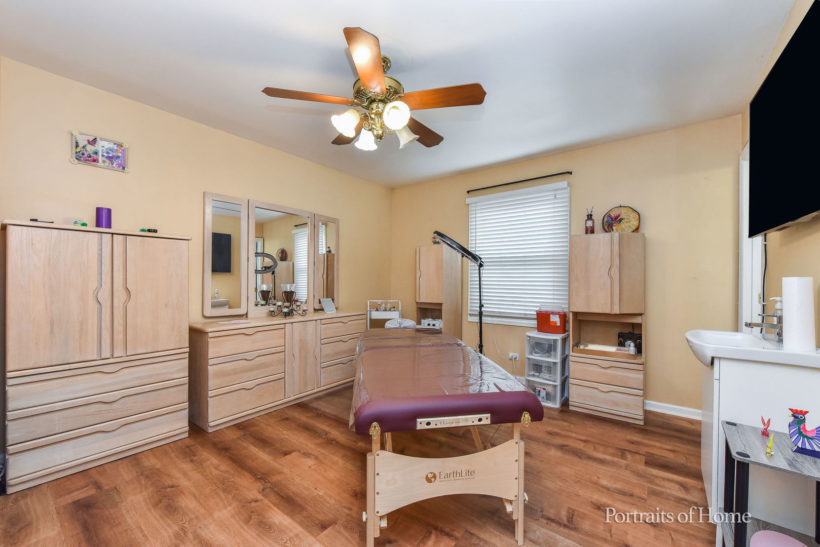 930 Maple Court, Bartlett, IL 60103