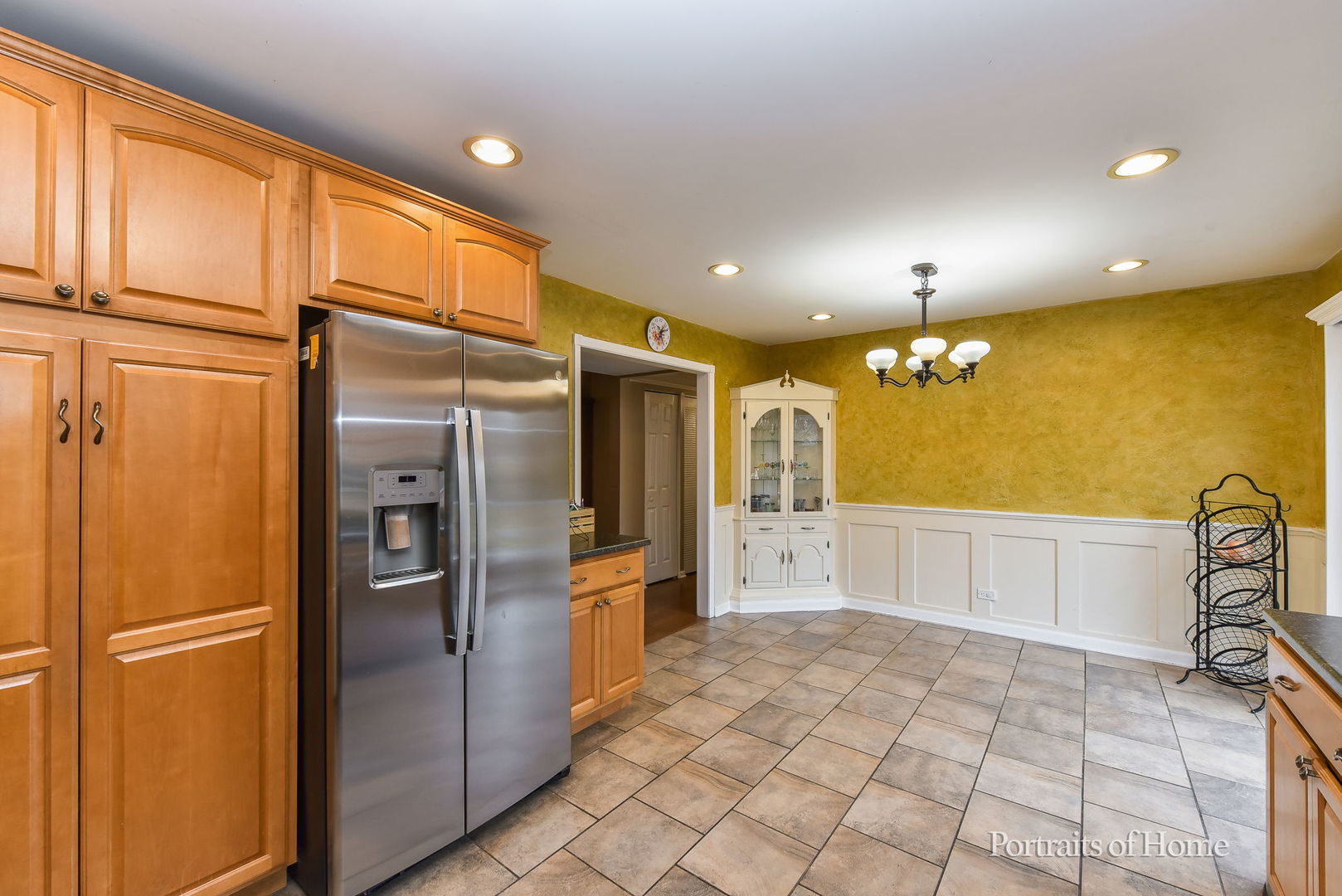 930 Maple Court, Bartlett, IL 60103