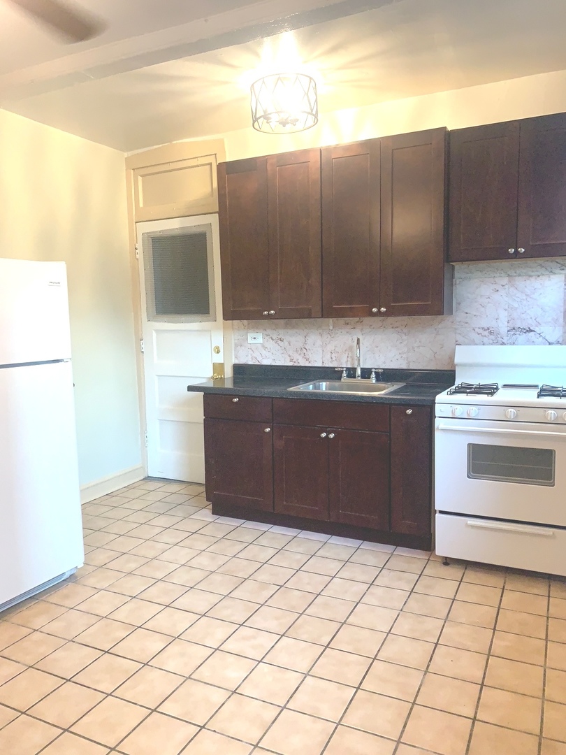 836 W Sunnyside Avenue #1S, Chicago, IL 60640