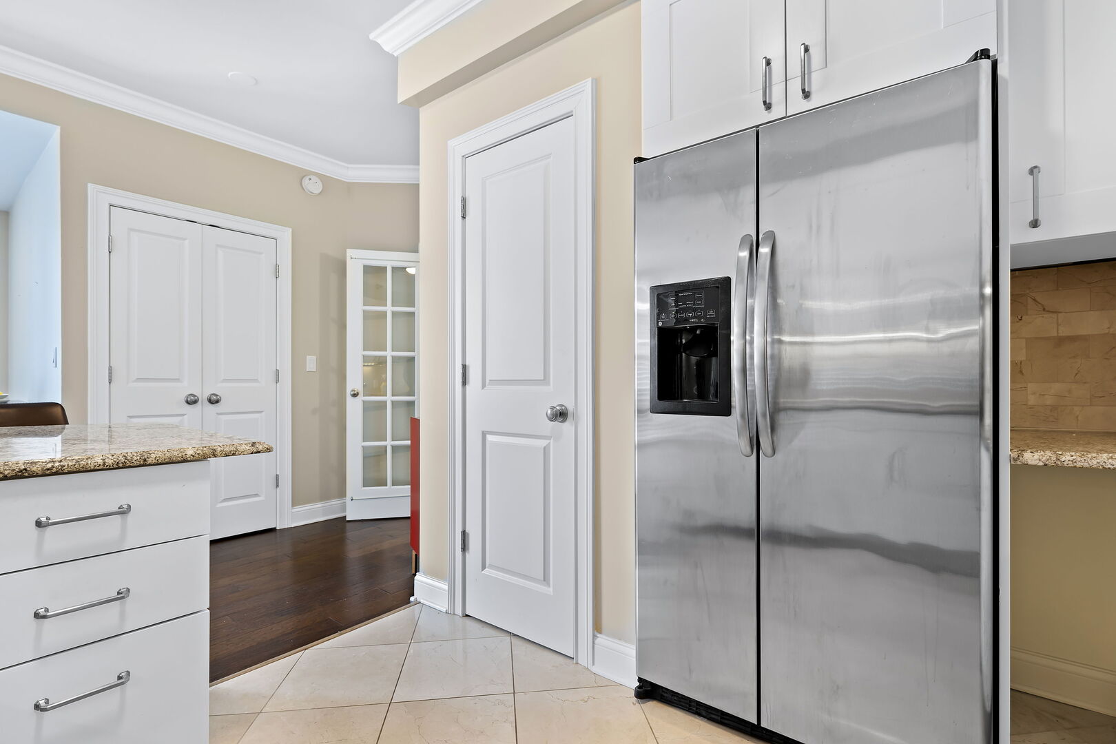 744 N Clark Street #501, Chicago, IL 60654