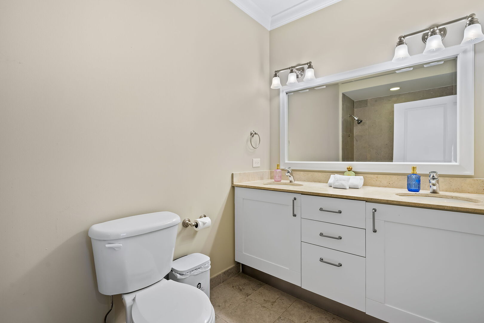 744 N Clark Street #501, Chicago, IL 60654