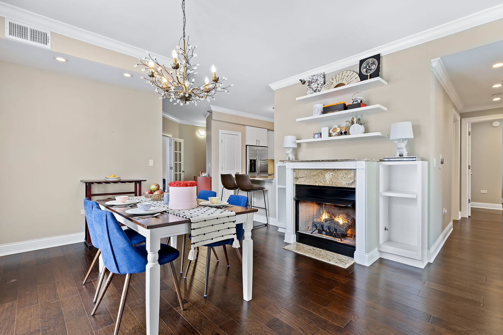 744 N Clark Street #501, Chicago, IL 60654