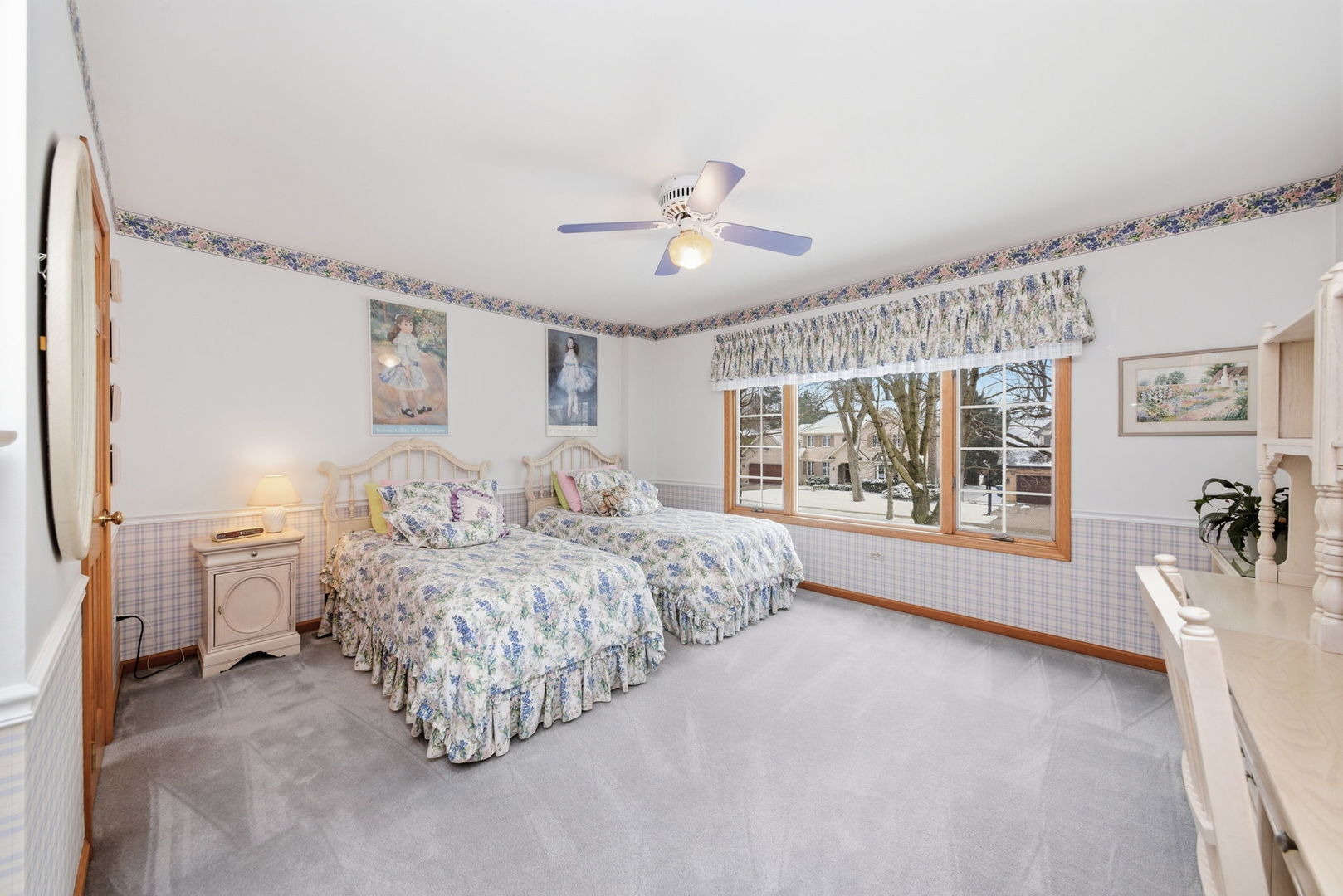 500 Buckingham Place, Downers Grove, IL 60516