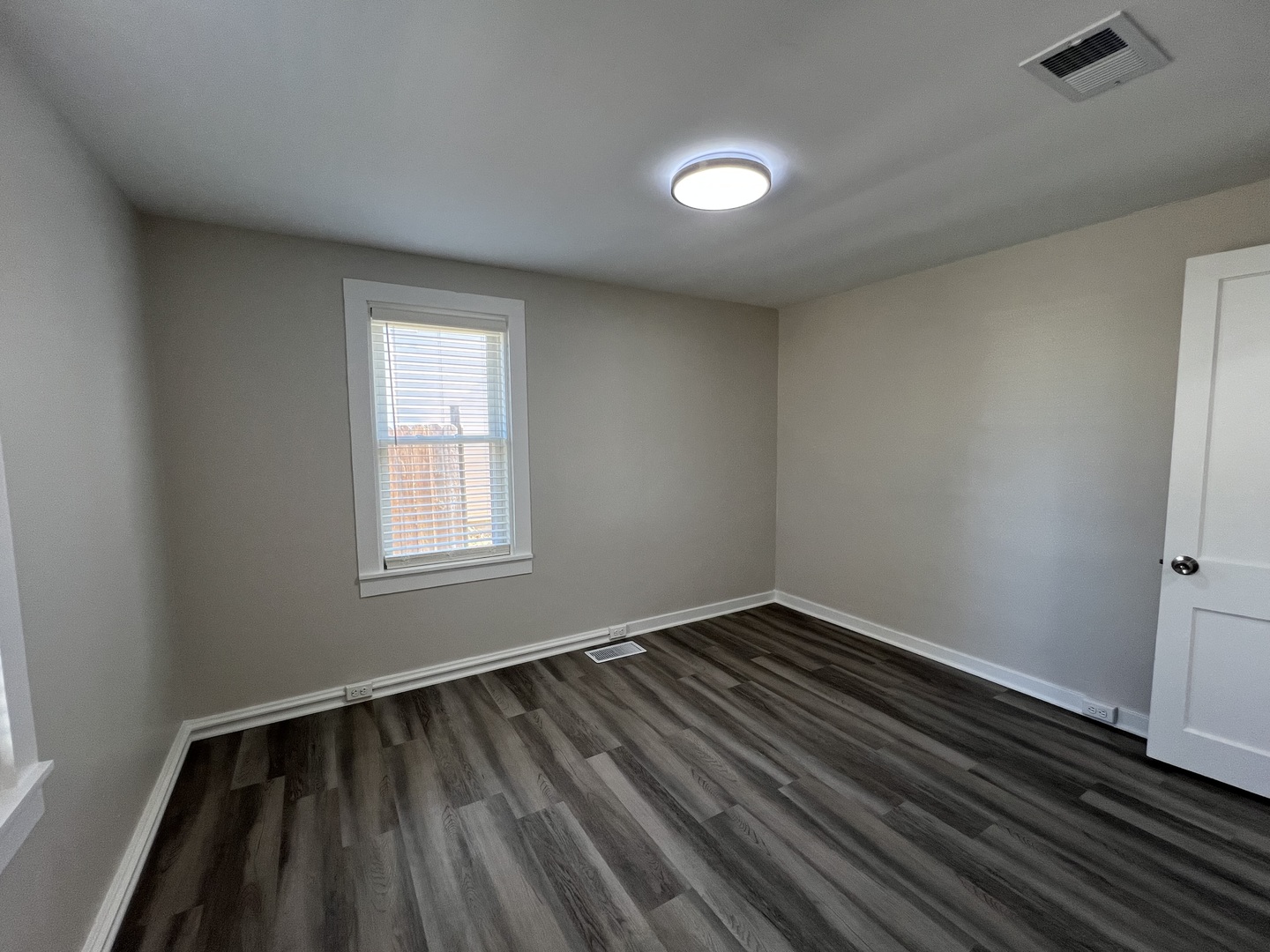 407 E Abe Street, Plano, IL 60545