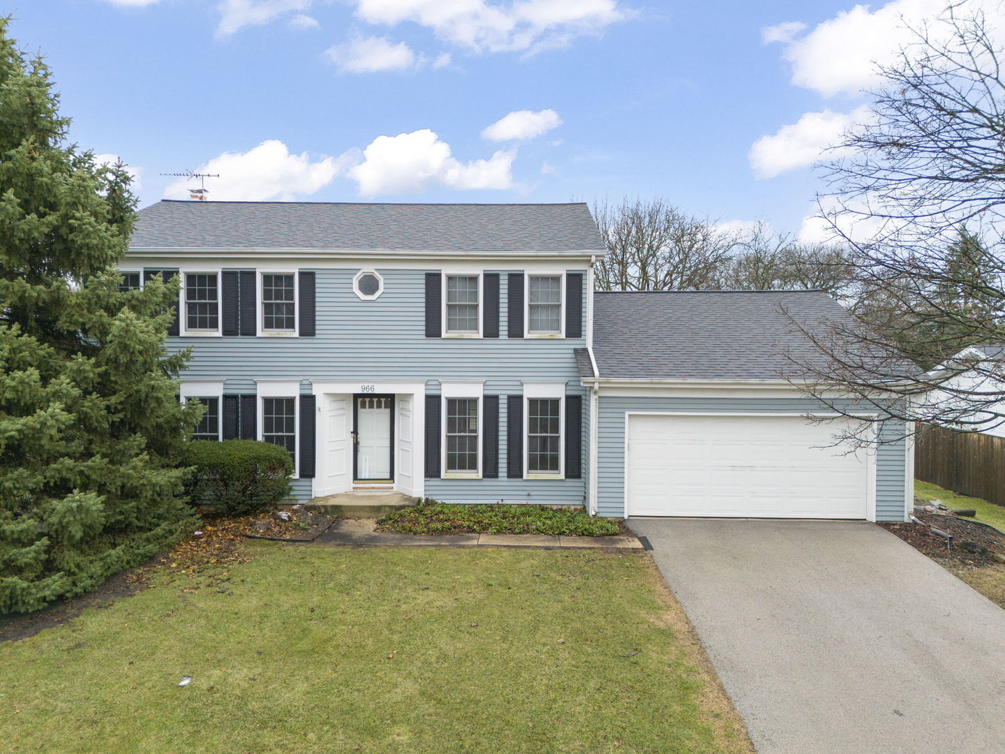 966 W Bauer Road, Naperville, IL 60563