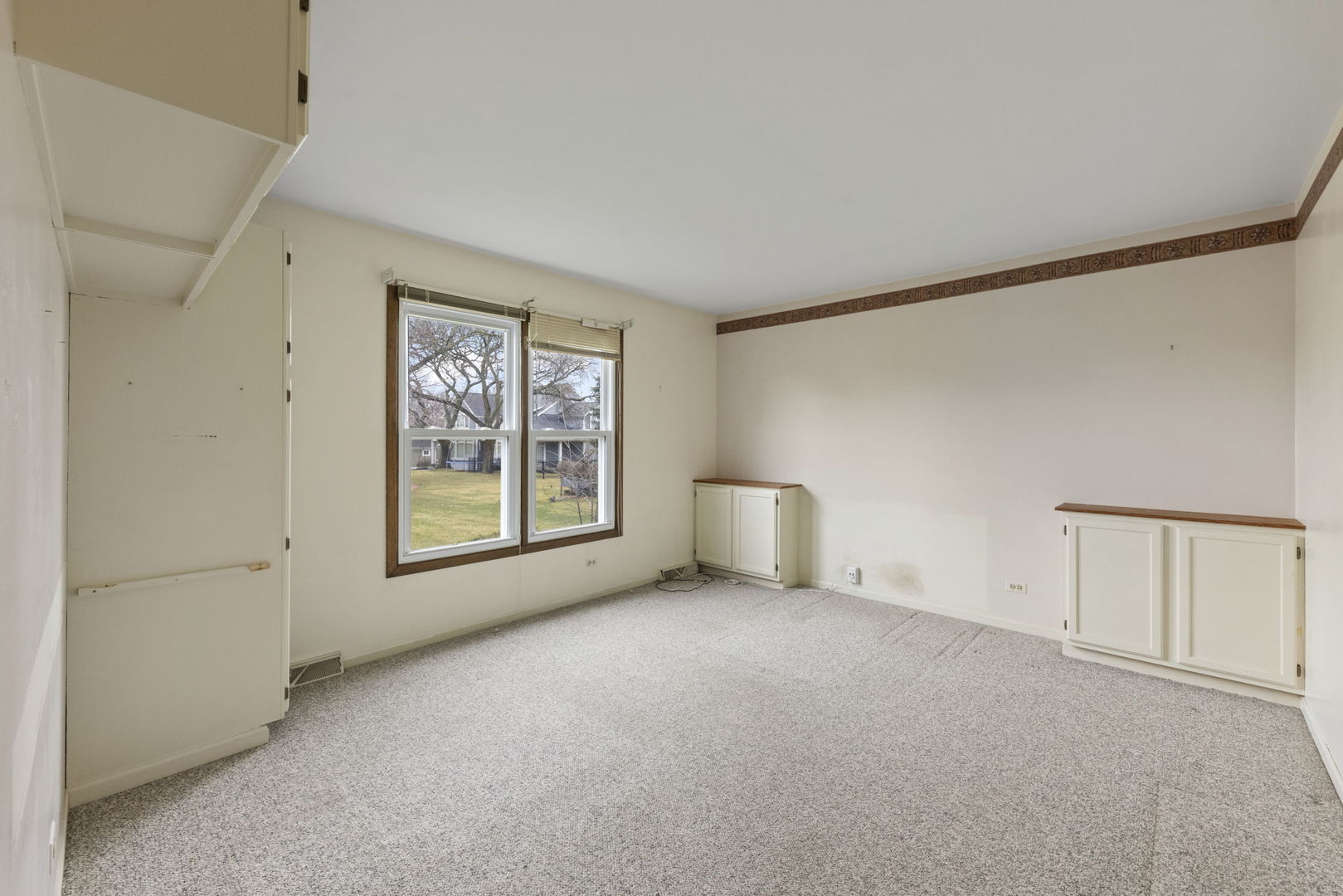 966 W Bauer Road, Naperville, IL 60563