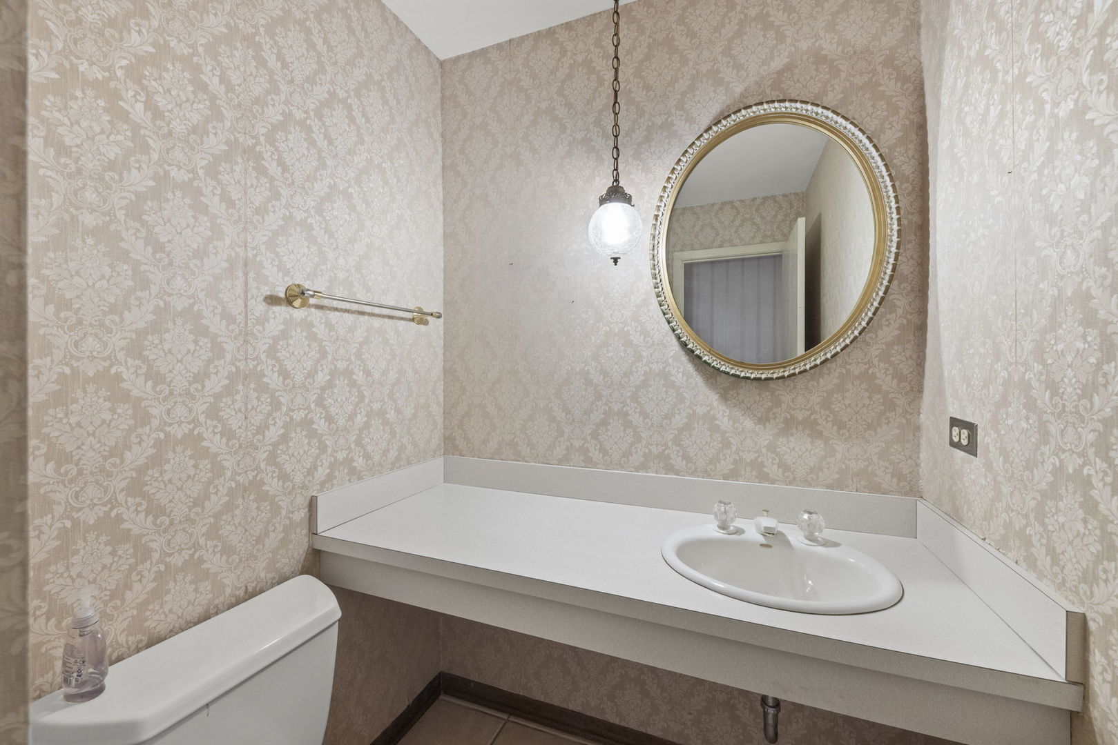 966 W Bauer Road, Naperville, IL 60563