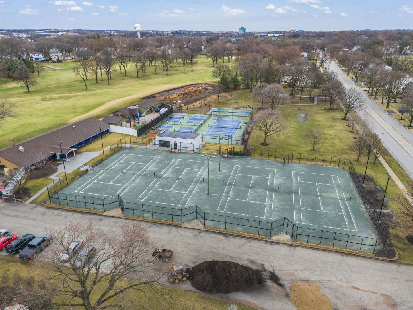 966 W Bauer Road, Naperville, IL 60563