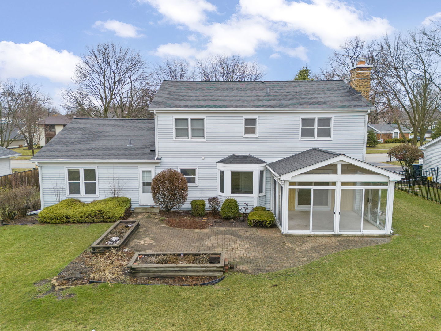 966 W Bauer Road, Naperville, IL 60563