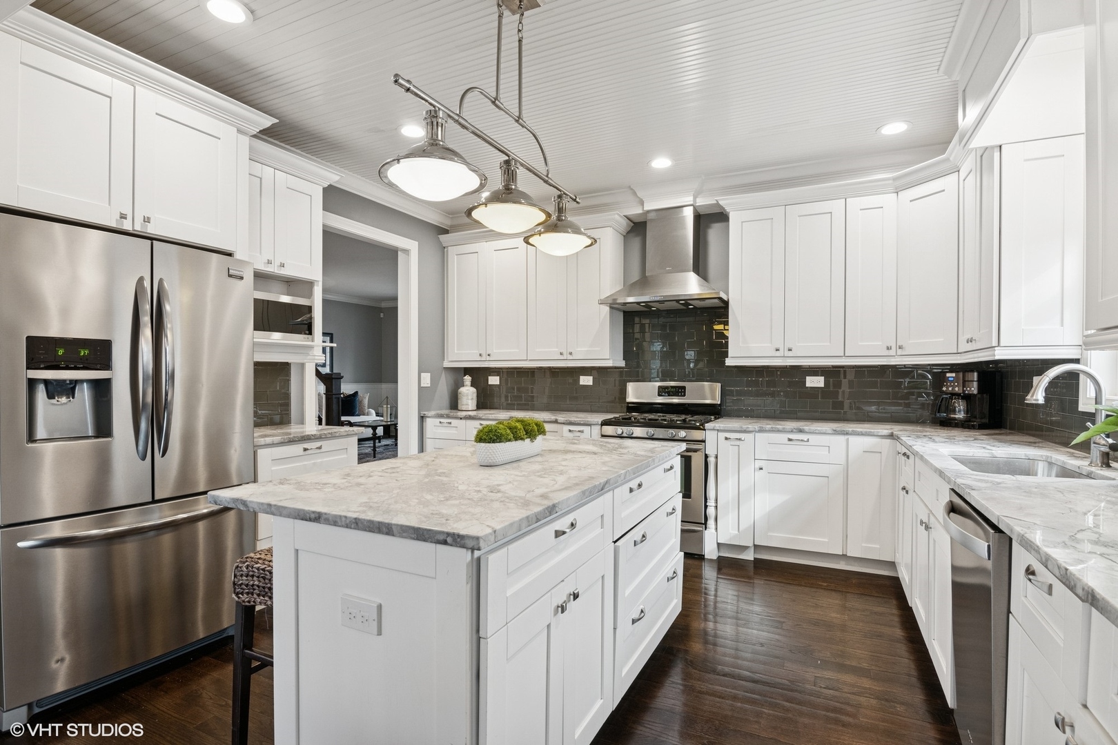 374 N Myrtle Avenue, Elmhurst, IL 60126