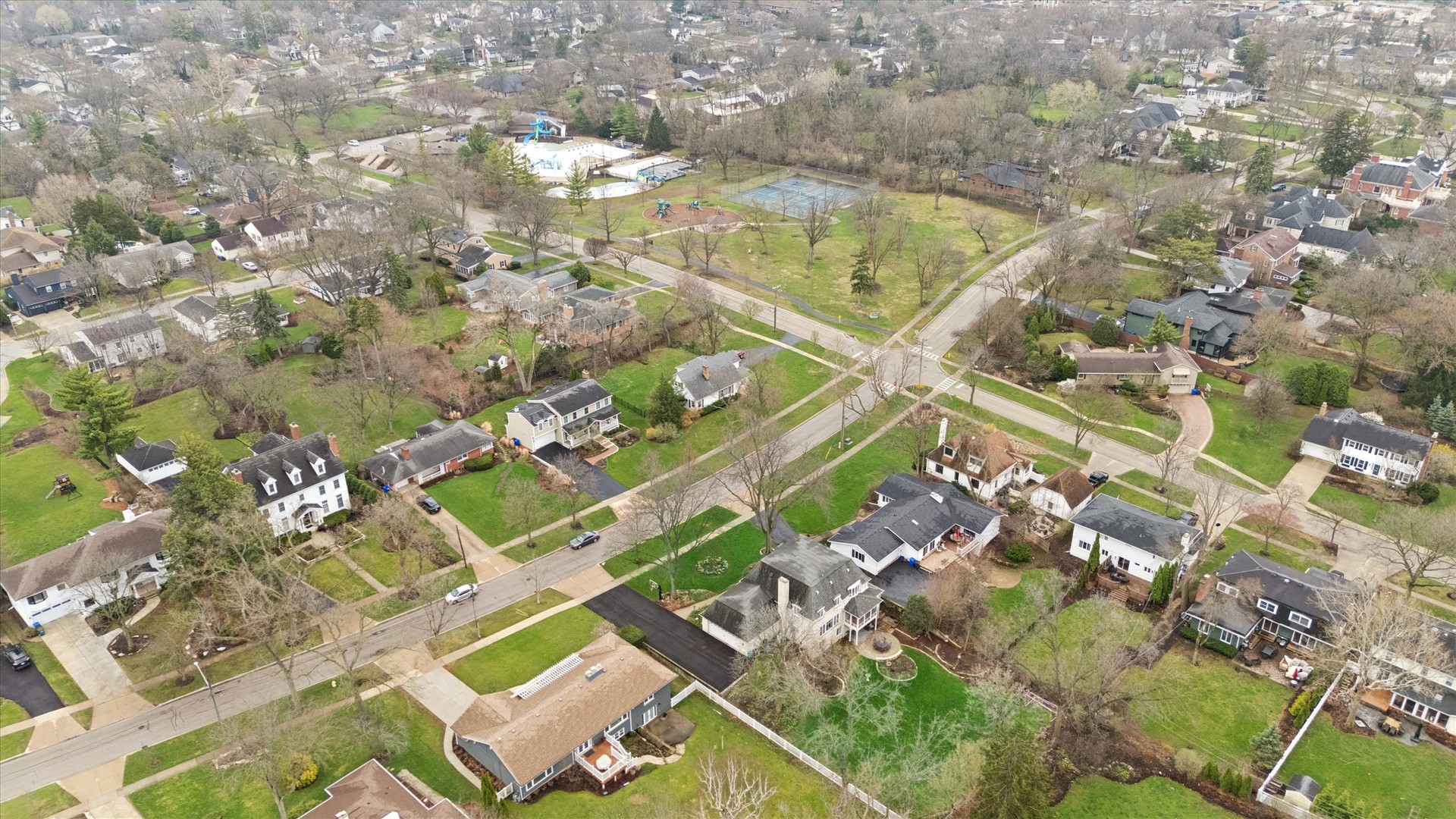 156 Sunset Avenue, Glen Ellyn, IL 60137