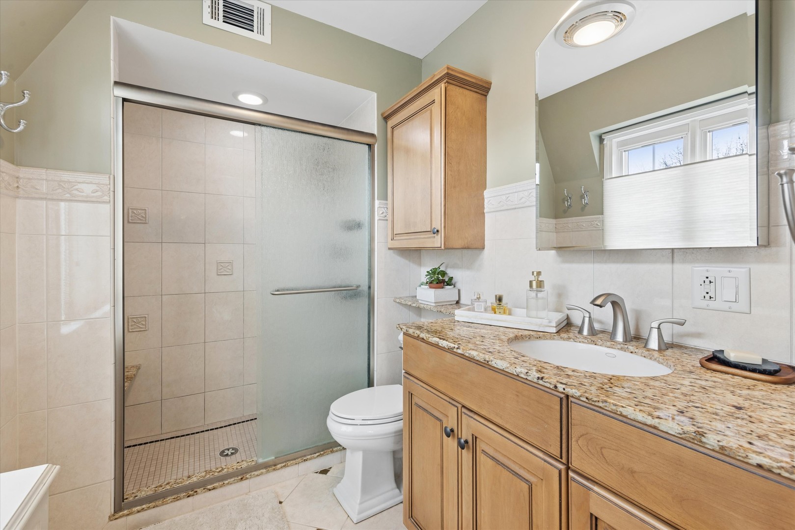 156 Sunset Avenue, Glen Ellyn, IL 60137