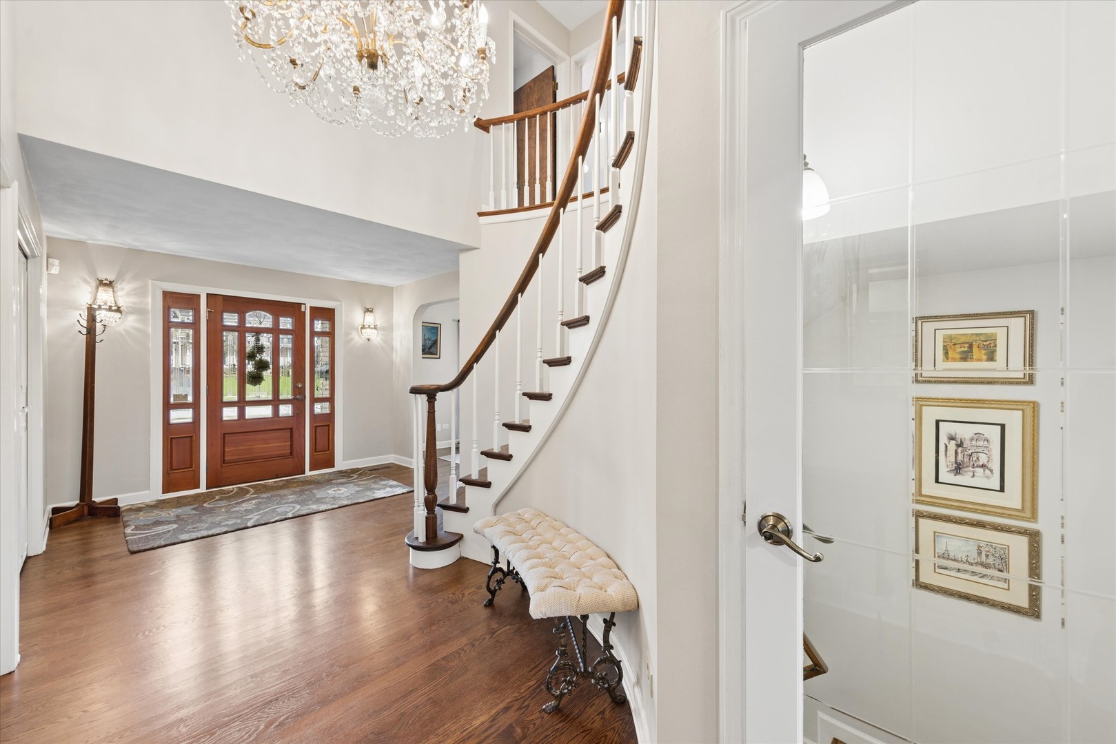 156 Sunset Avenue, Glen Ellyn, IL 60137