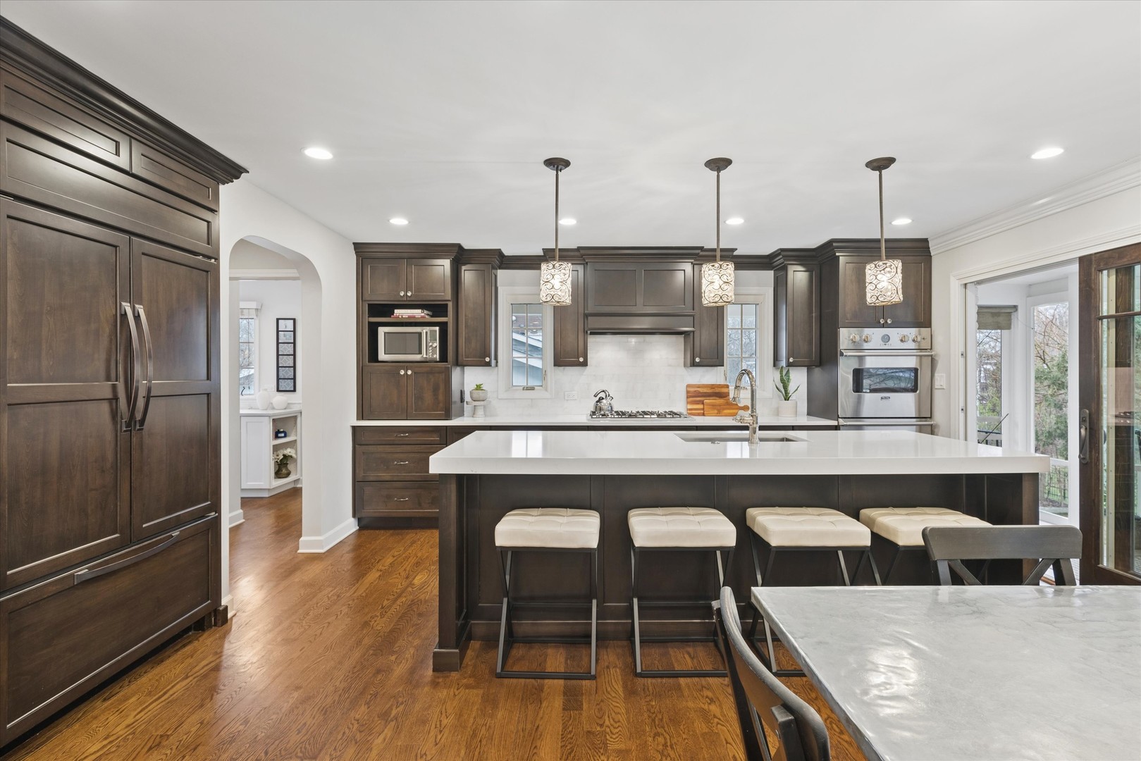 156 Sunset Avenue, Glen Ellyn, IL 60137