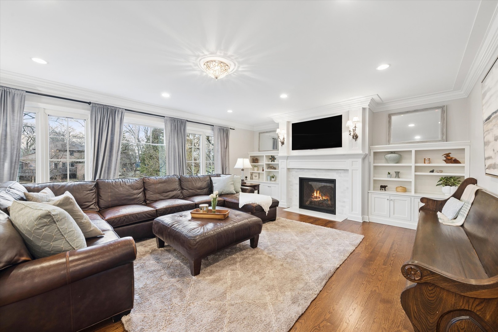 156 Sunset Avenue, Glen Ellyn, IL 60137